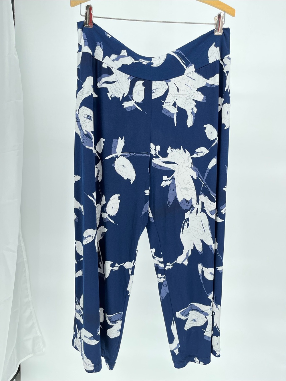 Sun Woo 1X Navy Blue Floral Wide Leg Pants Plus Size Pull-On Stretch Palazzo